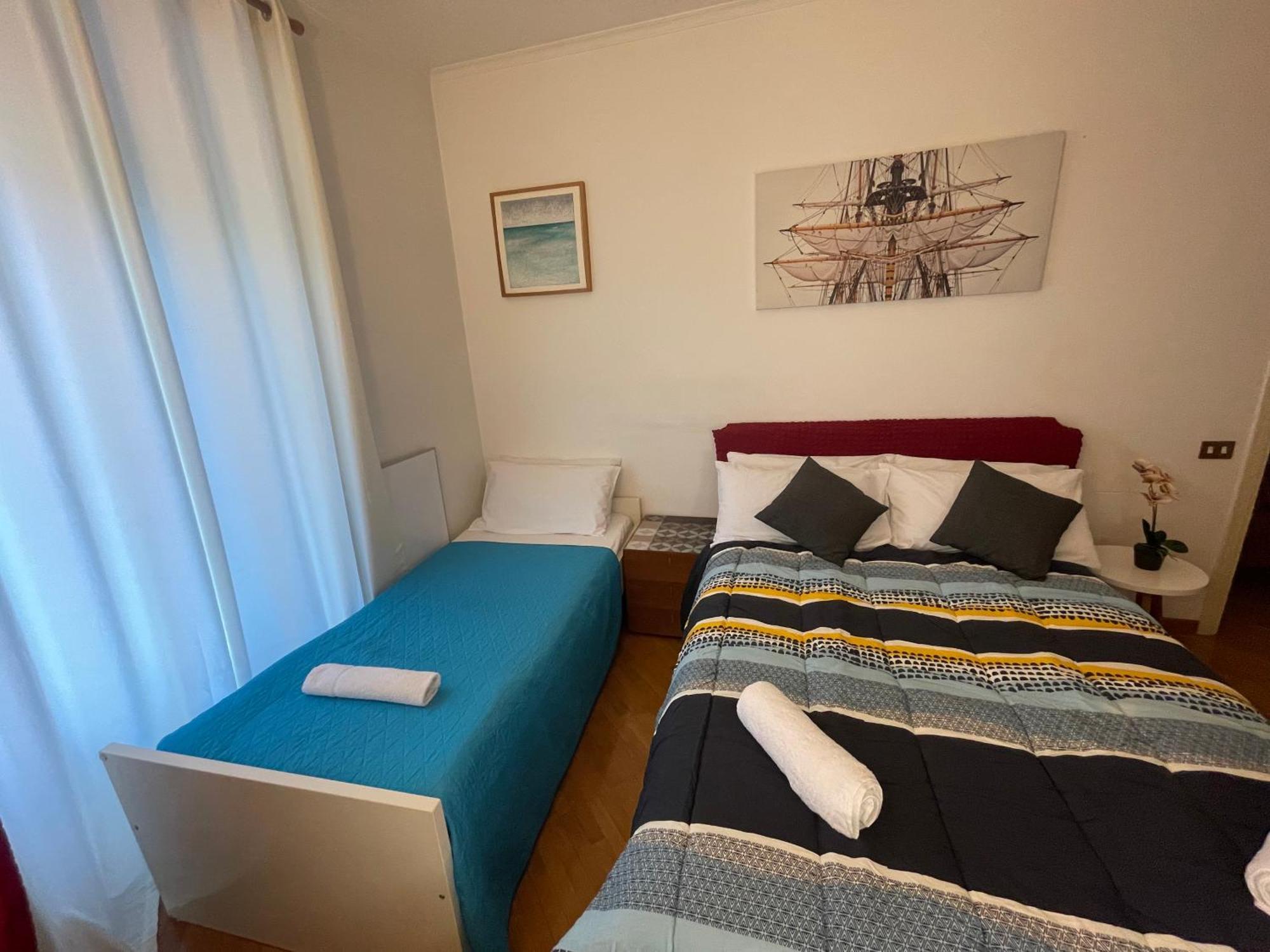 Holiday Colosseum Rome Bed and Breakfast Esterno foto